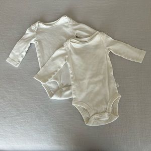Bundle of 2 Carter’s Little Planet Organic Cotton LS Onesies, 0-3 months